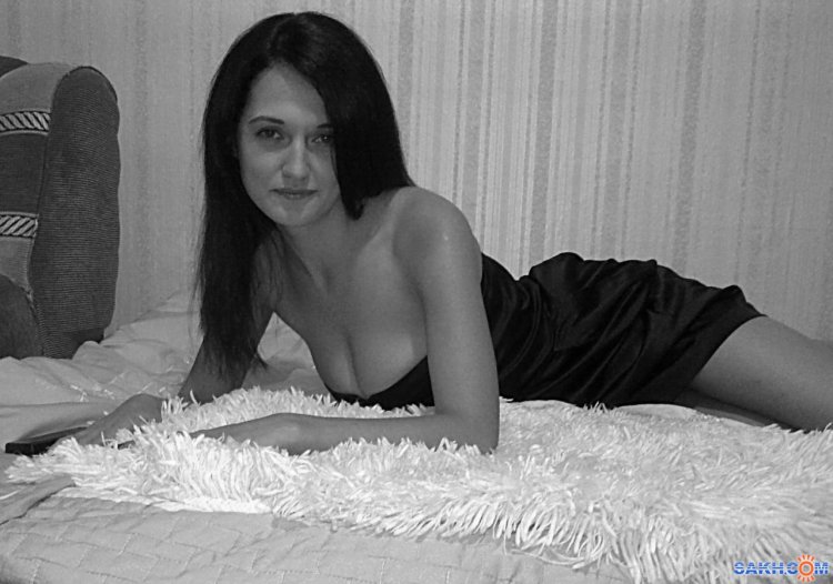 Девушка и женщина