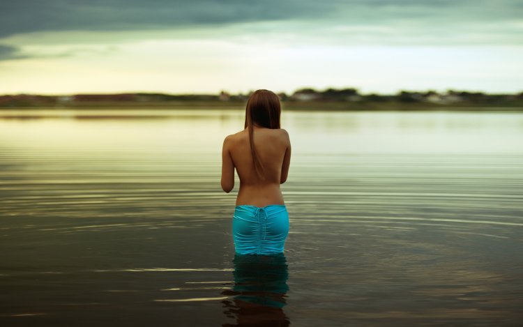 Ревки в озере купались