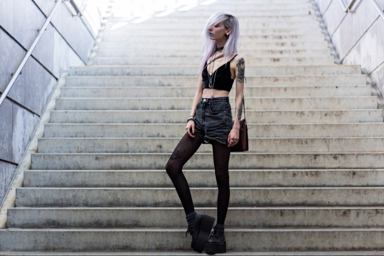 Анорексичка неформалка