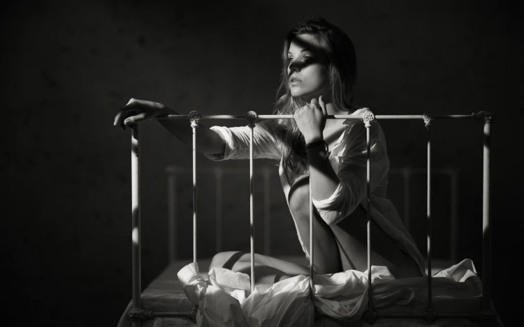 Привязанная женщина