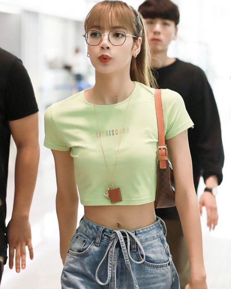 Знаменитые корейские айдолы девушки