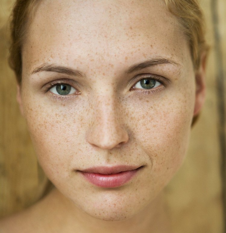 Красивые девушки с голубыми глазами