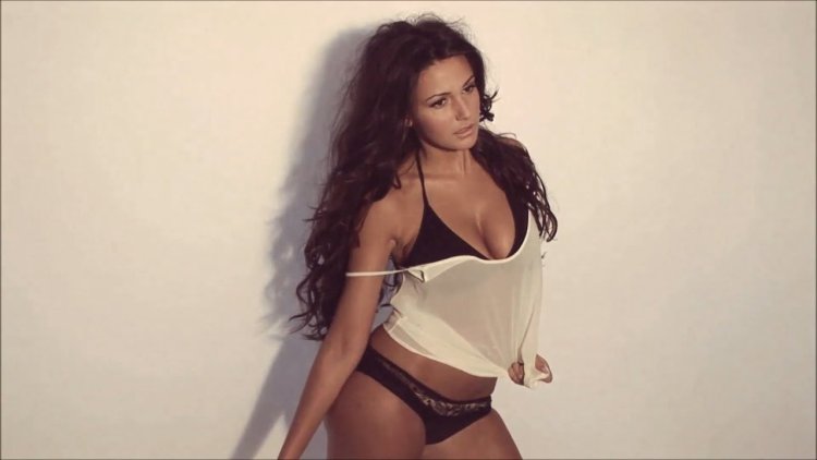 Мишель Киган в Нижнем белье