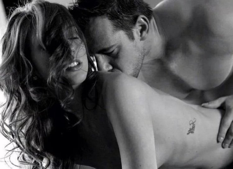 Красивые женщины в постели