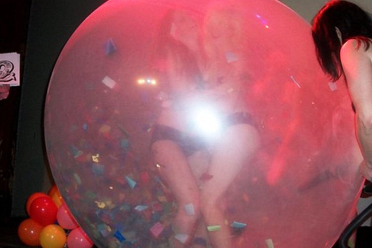 Воздушный шар фетиш