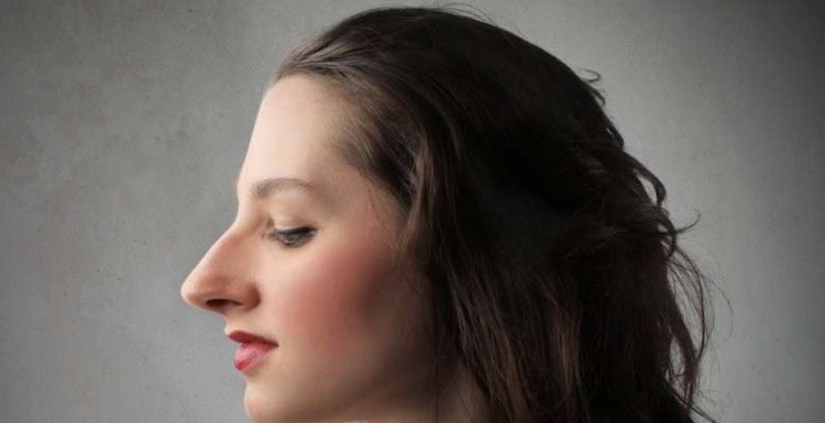 Иден Эпштейн нос