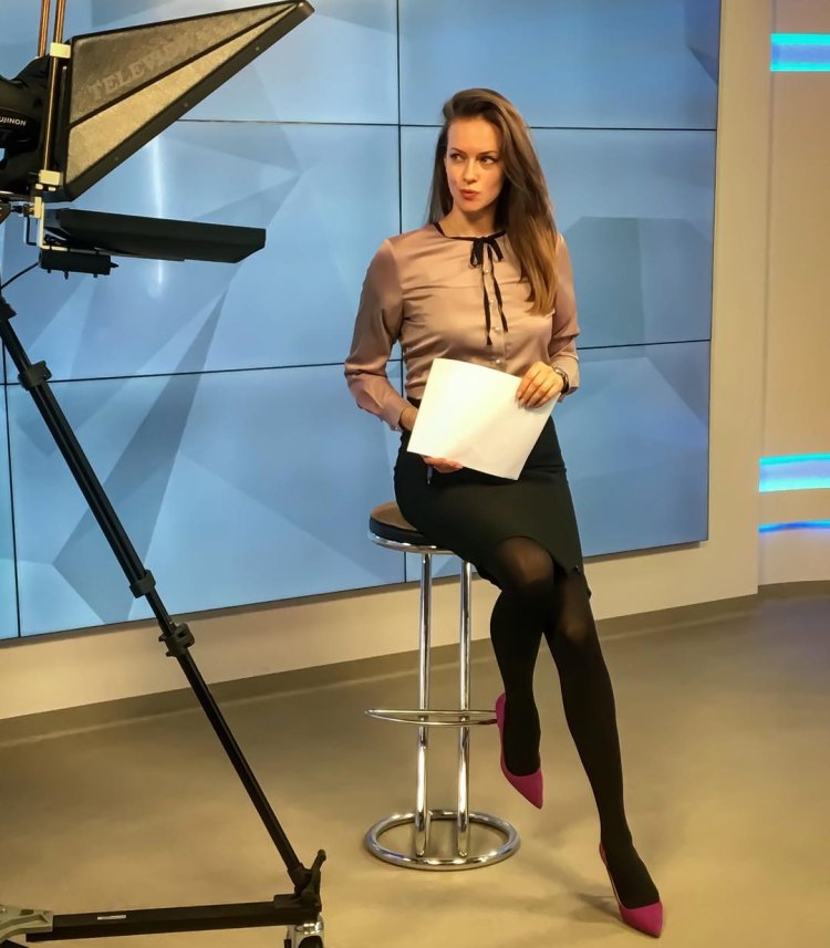 Мария Кожевникова upskirt