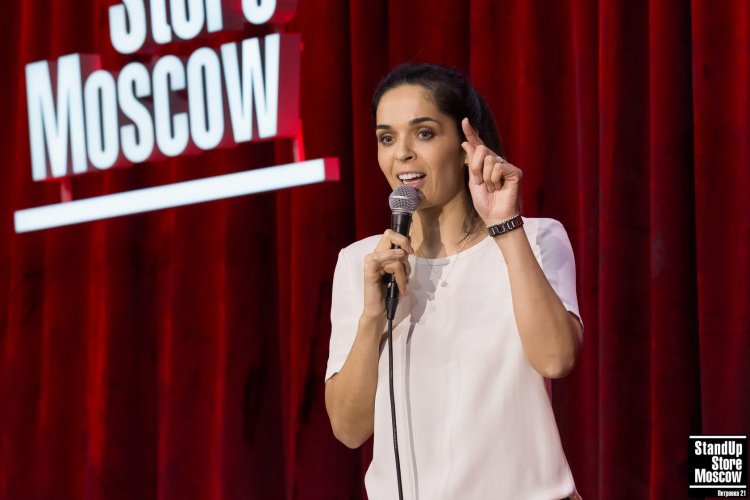 Юля Ахмедова стендап