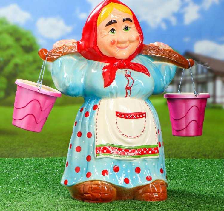 Девушка с коромыслом