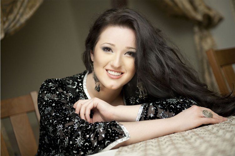 Певица Сафарова Татарская певица