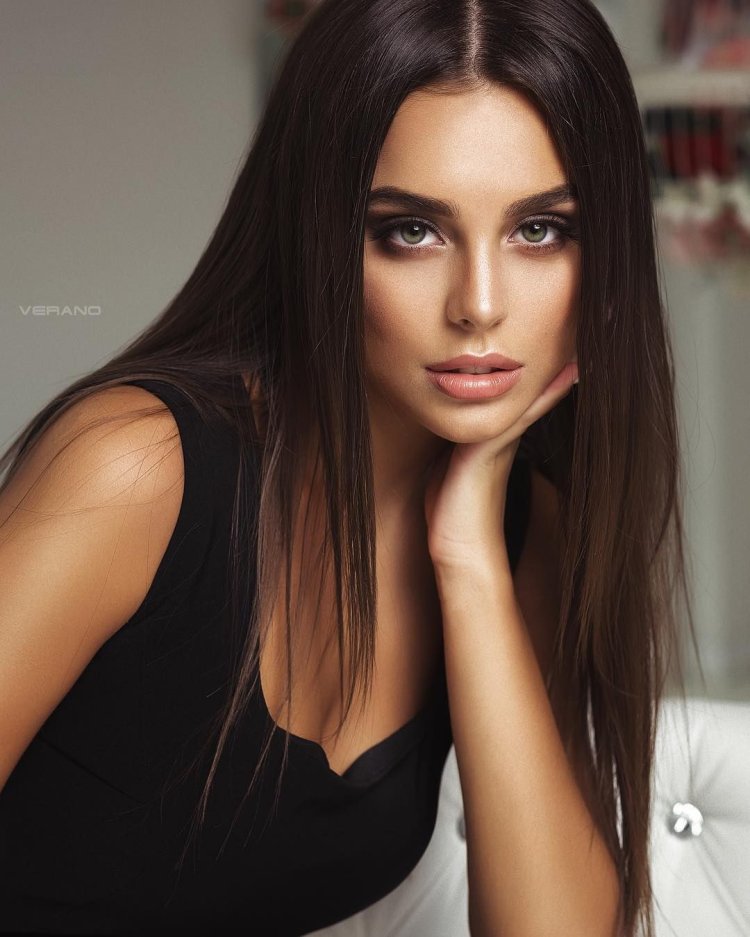 Nikolas verano, Анастасия Леонова