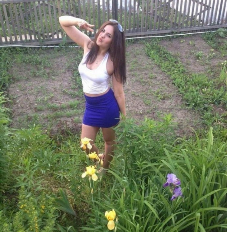 Красивые девушки на даче