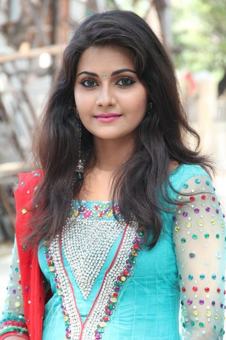 Атлас красоты Микаэла норок