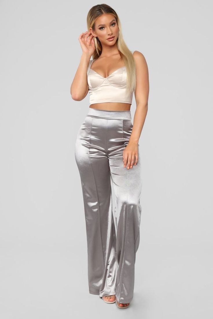 Белые атласные брюки женские