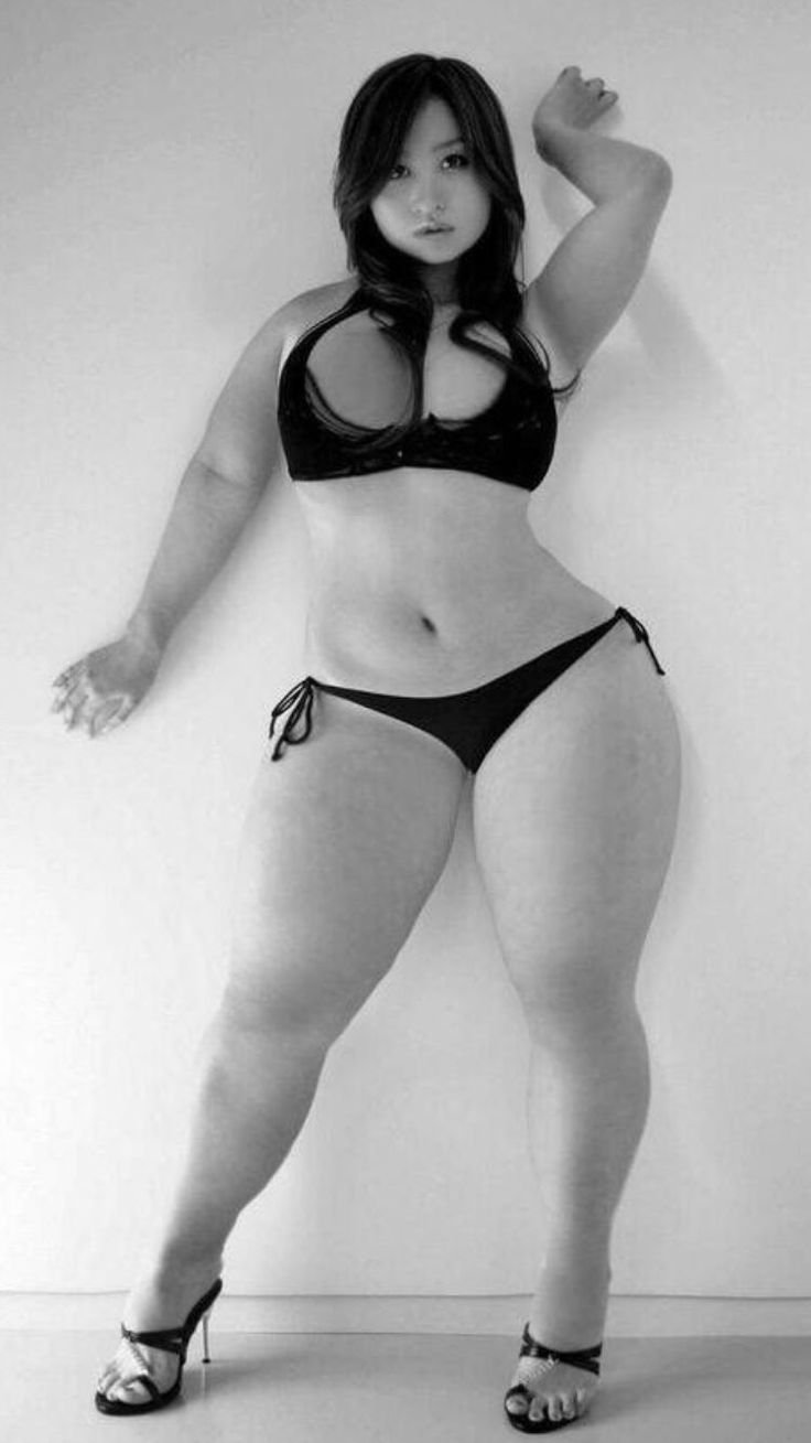 Толстые азиатки в мини