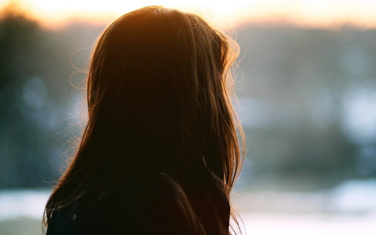 Женщина со спины