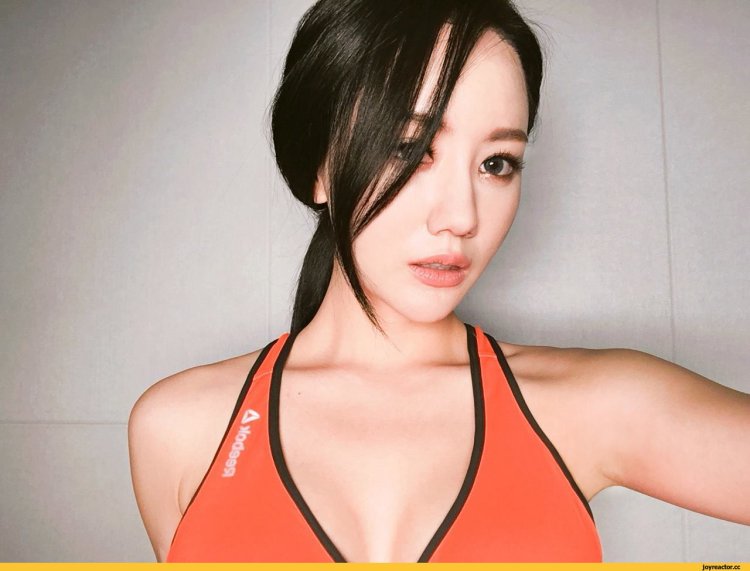 A Yeon барабанщица слив