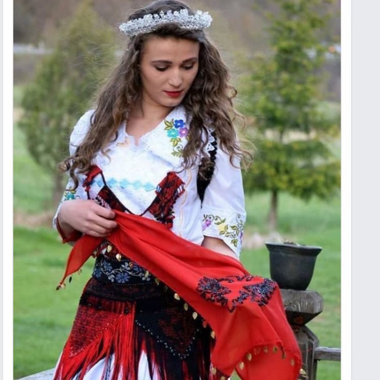 Албанские женщины