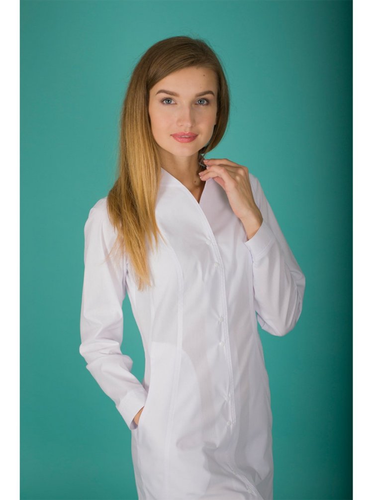 Красивые девушки в халатиках