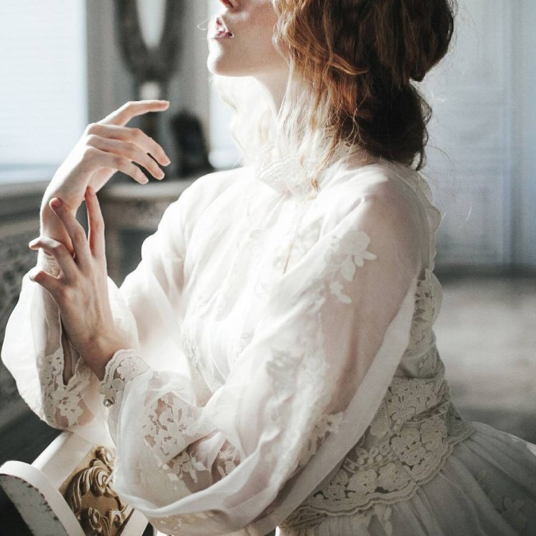 Королева Элинор Эстетика