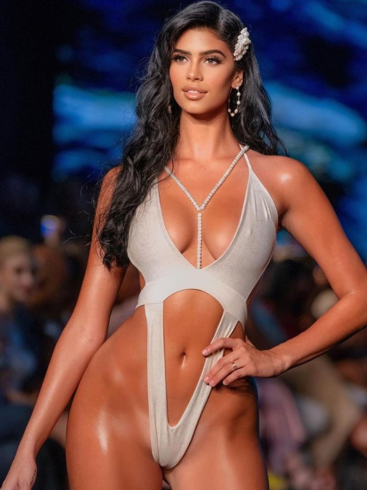 Лусиана Бейнон модель