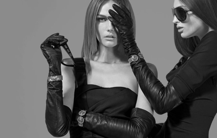 Abbey Lee Kershaw Gloves