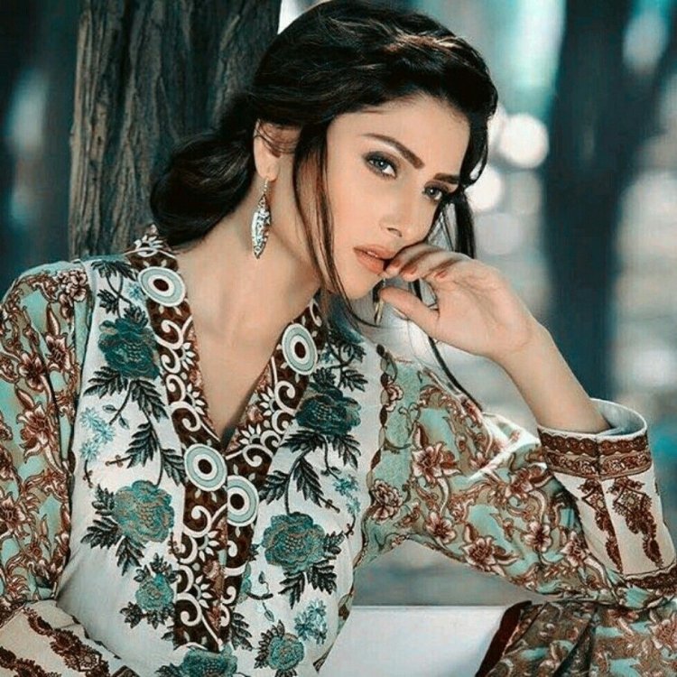 Диба пакистанская актриса