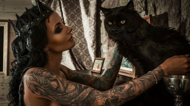 Дама с кошкой