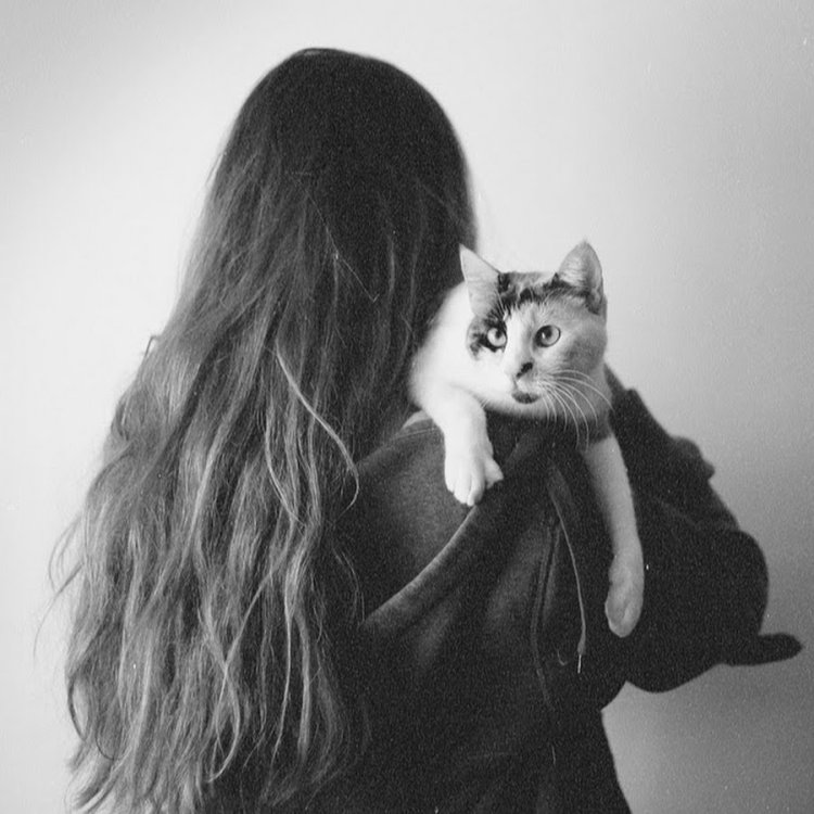 Красивые девочки с закрытым лицом