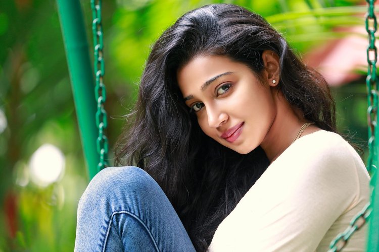 Актриса Шрия Саран