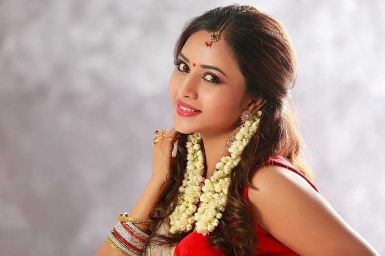 Обычные индийские девушки