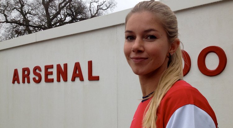 Анук Хогендейк Арсенал