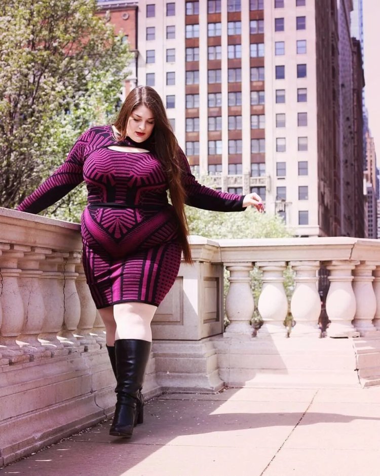 Огромные женщины