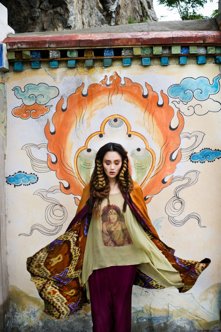 Тибетская девочка