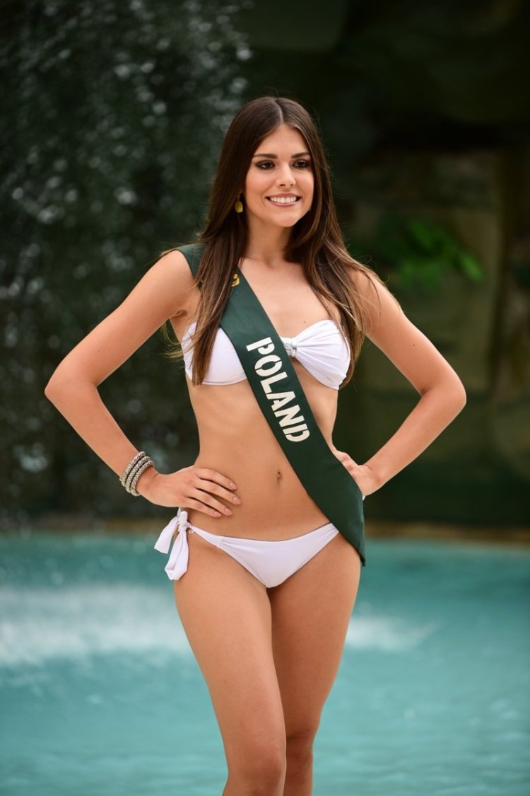 Мисс филиппинка в купальнике