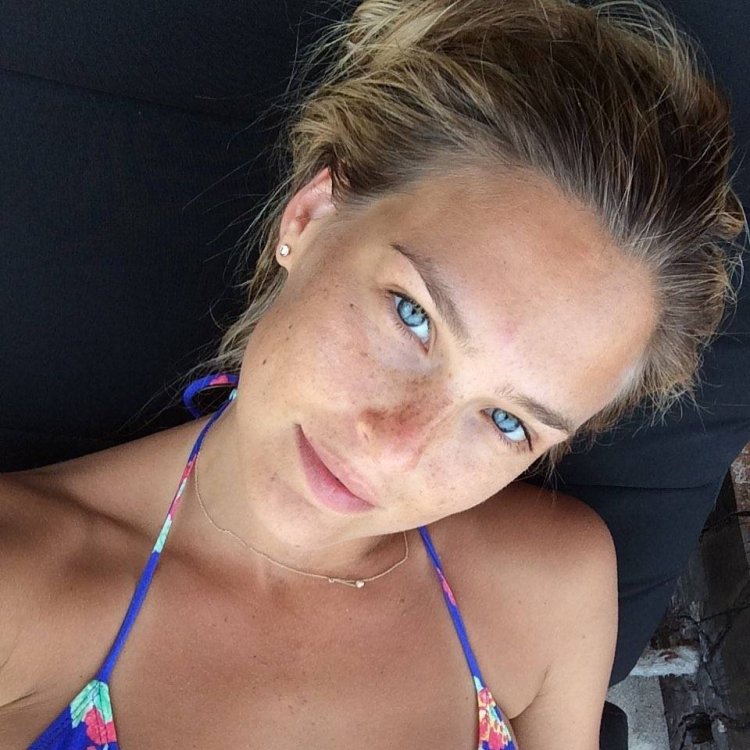 Bar Refaeli без макияжа