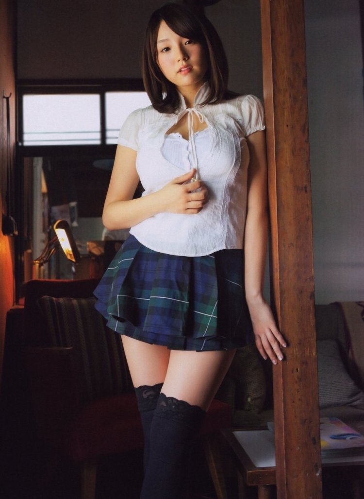 Японские девушки в юбках