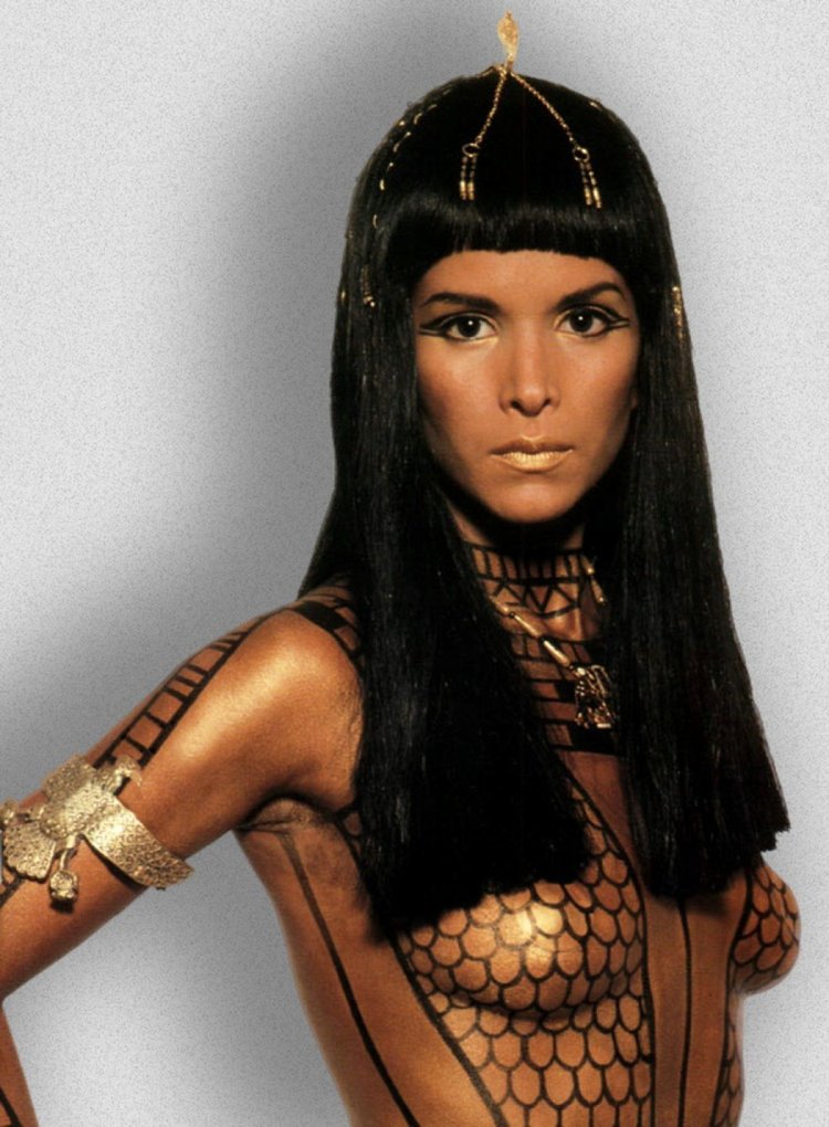 Патрисия веласкес анксунамун