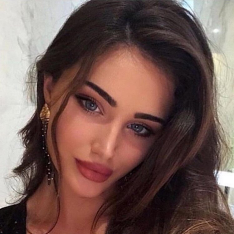 Бояна Крсманович модель