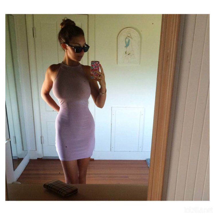 Анастасия Квитко в платье