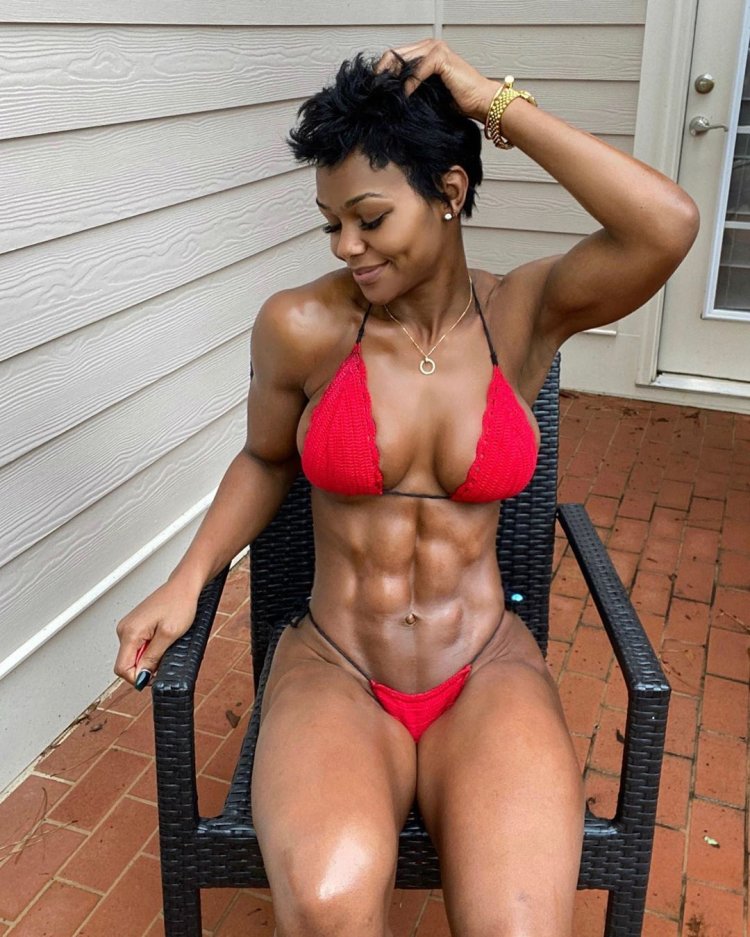 Emily Louise Bodybuilding