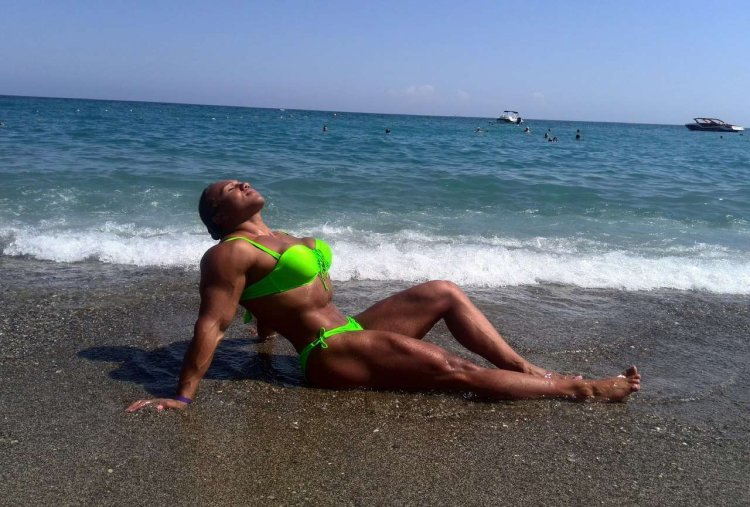 Валерия Печинога фитнес модель ноги