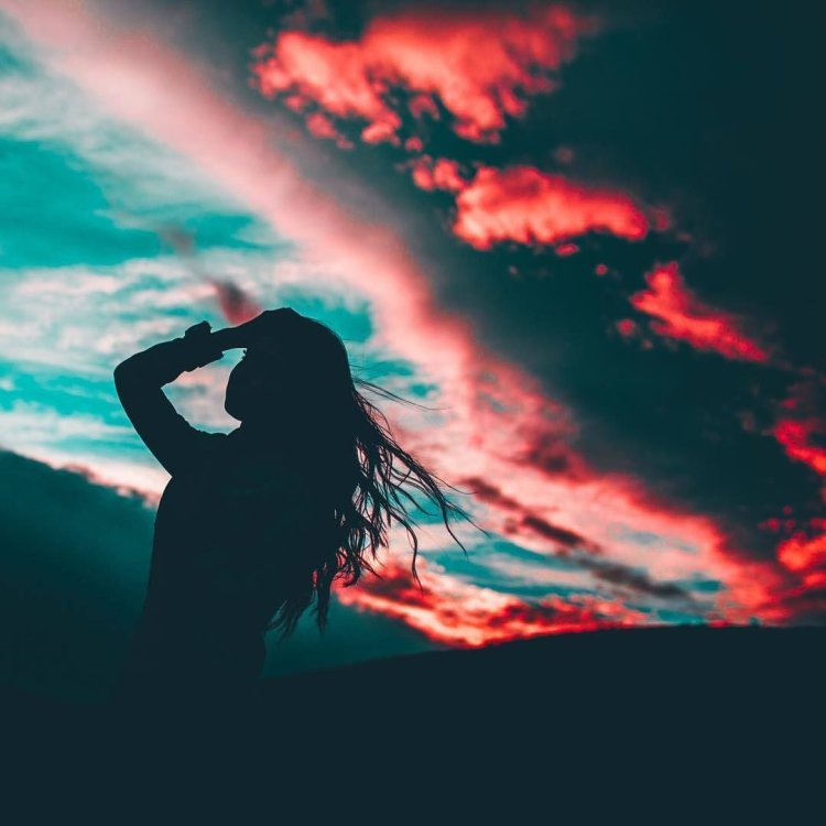 Влюблённая девушка