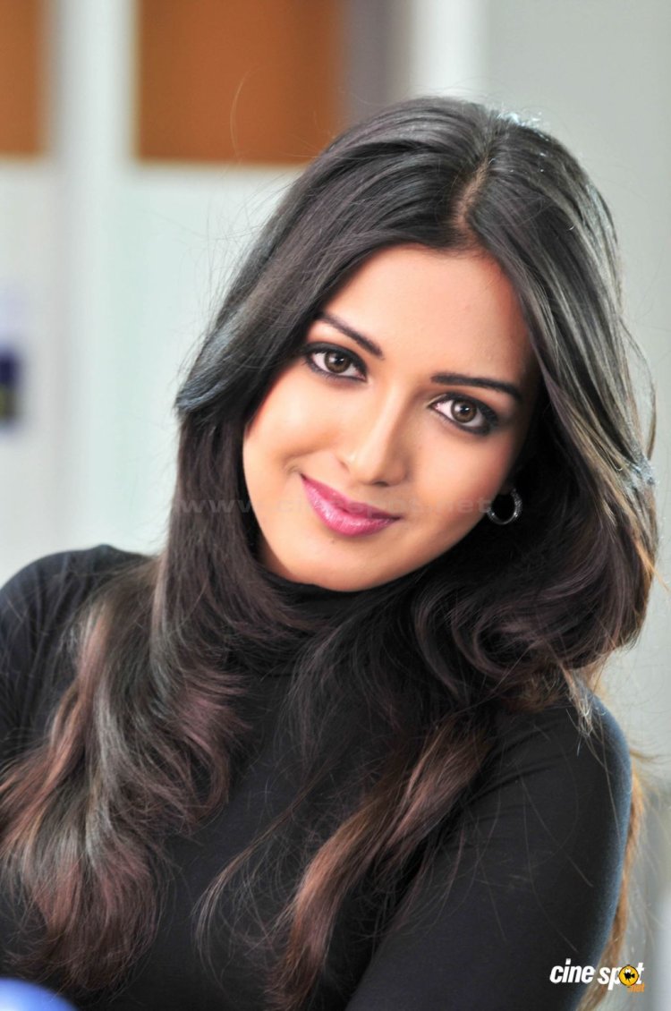 Азербайджан внешность девушки