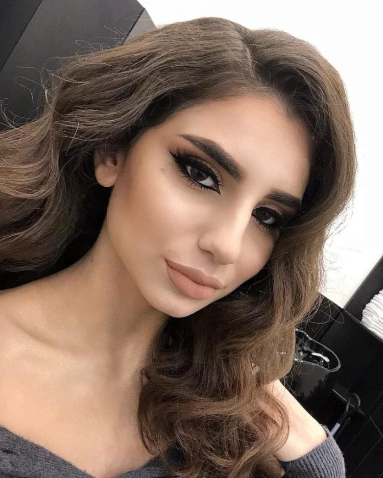 Иранская актриса Шагхаег