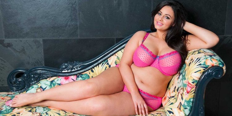 Sophia Adams плюс сайз