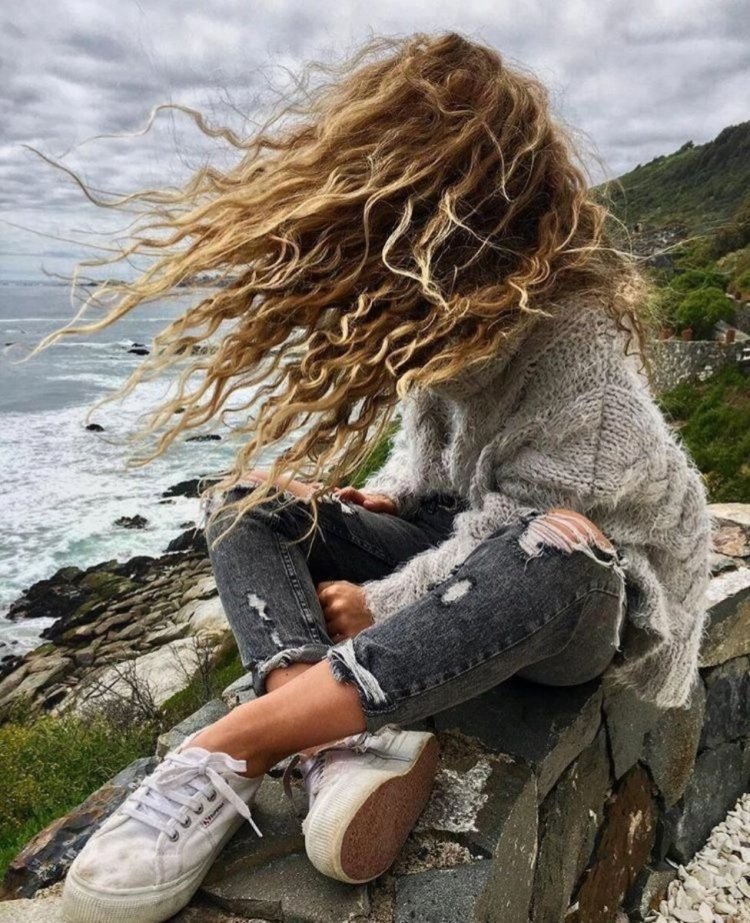 Растрепанная девушка стих