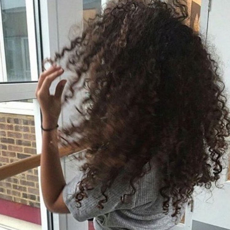 Кудрявые волосы на аву