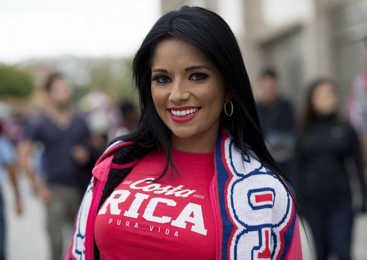 Болельщицы футбола Коста Рика