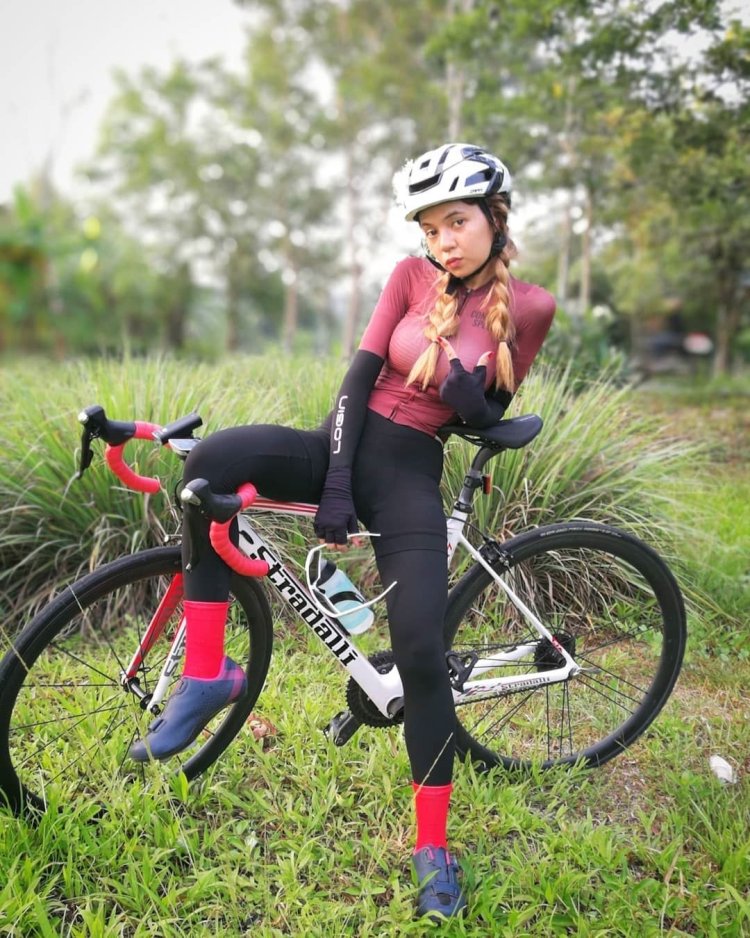 Женщина на Велике